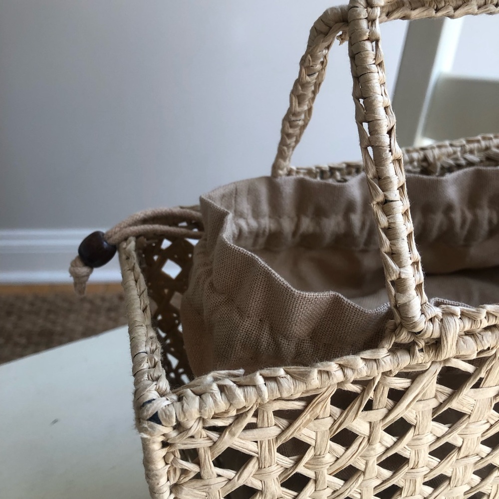 New: House of Harlow 1960 Rattan or Wicker Structured Bag - Picture 5 of 8